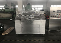 China 5000L zweistufiger Homogenisierer, vier Kolben-Hochdruckhomogenisierer für Milch Firma